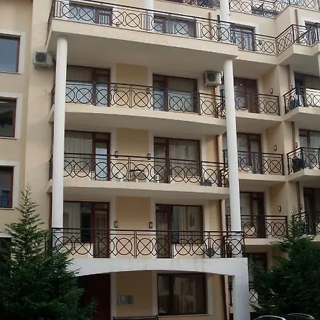 Голдън Апартамент * Златни пясъци
